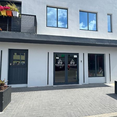 Central Boutique Hotel Oranjestad Exteriör bild