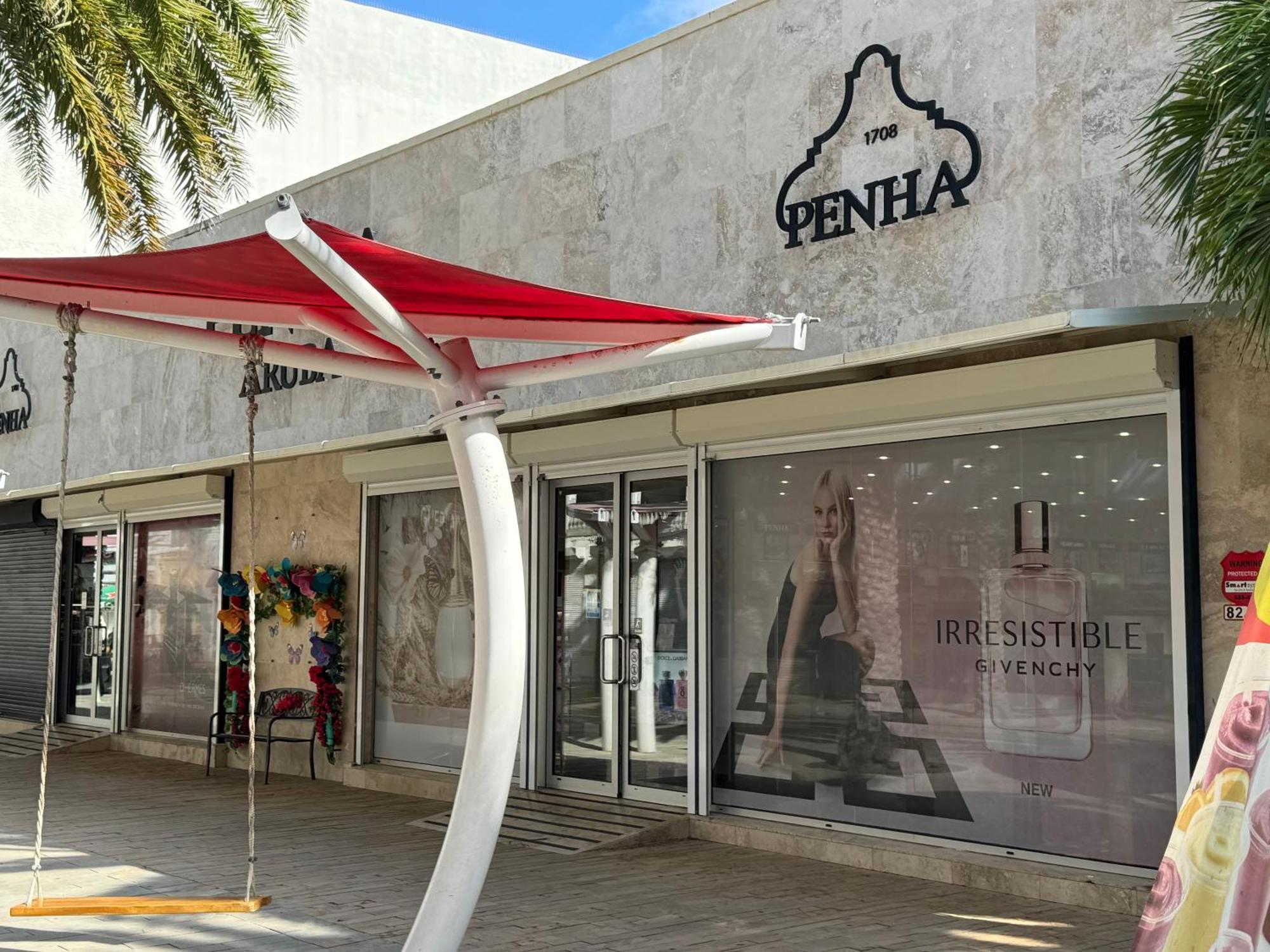 Central Boutique Hotel Oranjestad Exteriör bild