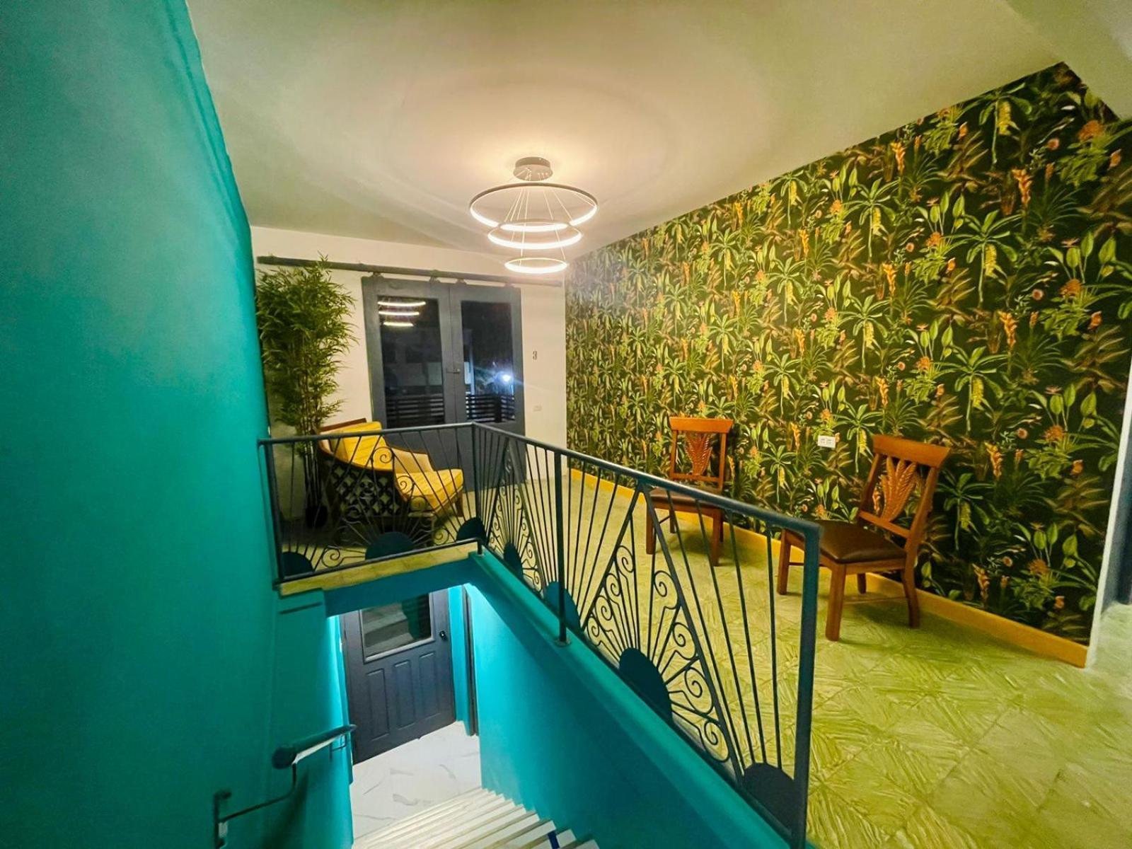 Central Boutique Hotel Oranjestad Exteriör bild